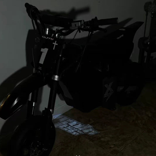 Logo light  (MotoTec)